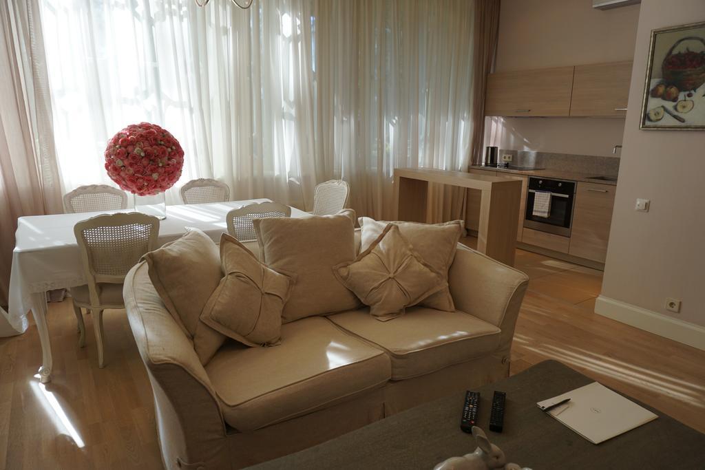Wooden Villa Apartments Юрмала Экстерьер фото